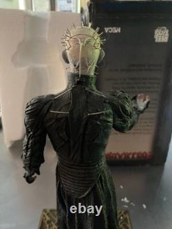 Très rare statue Hellraiser Pinhead édition limitée 557/1500 NECA 15 pouces