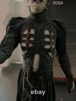 Très rare statue Hellraiser Pinhead édition limitée 557/1500 NECA 15 pouces