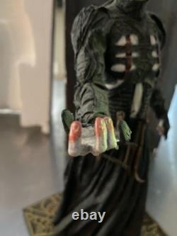 Très rare statue Hellraiser Pinhead édition limitée 557/1500 NECA 15 pouces