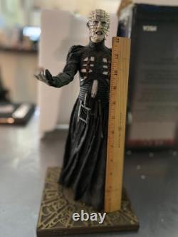 Très rare statue Hellraiser Pinhead édition limitée 557/1500 NECA 15 pouces