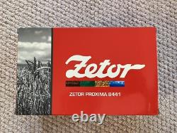 UH2726 Hobbies Universels Tracteur Zetor Proxima 8441. (Édition Très Rarissime du Revendeur)