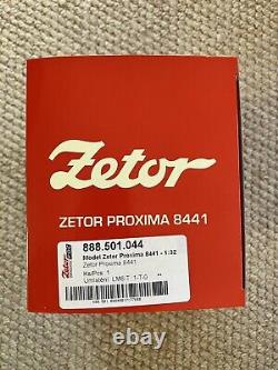 UH2726 Universal Hobbies Tracteur Zetor Proxima 8441. (Édition Très Rare Détaillant)