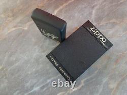 Vtg Très Rare Briquet Zippo Édition Limitée 1996 Noir Mat Groupe Bon Jovi